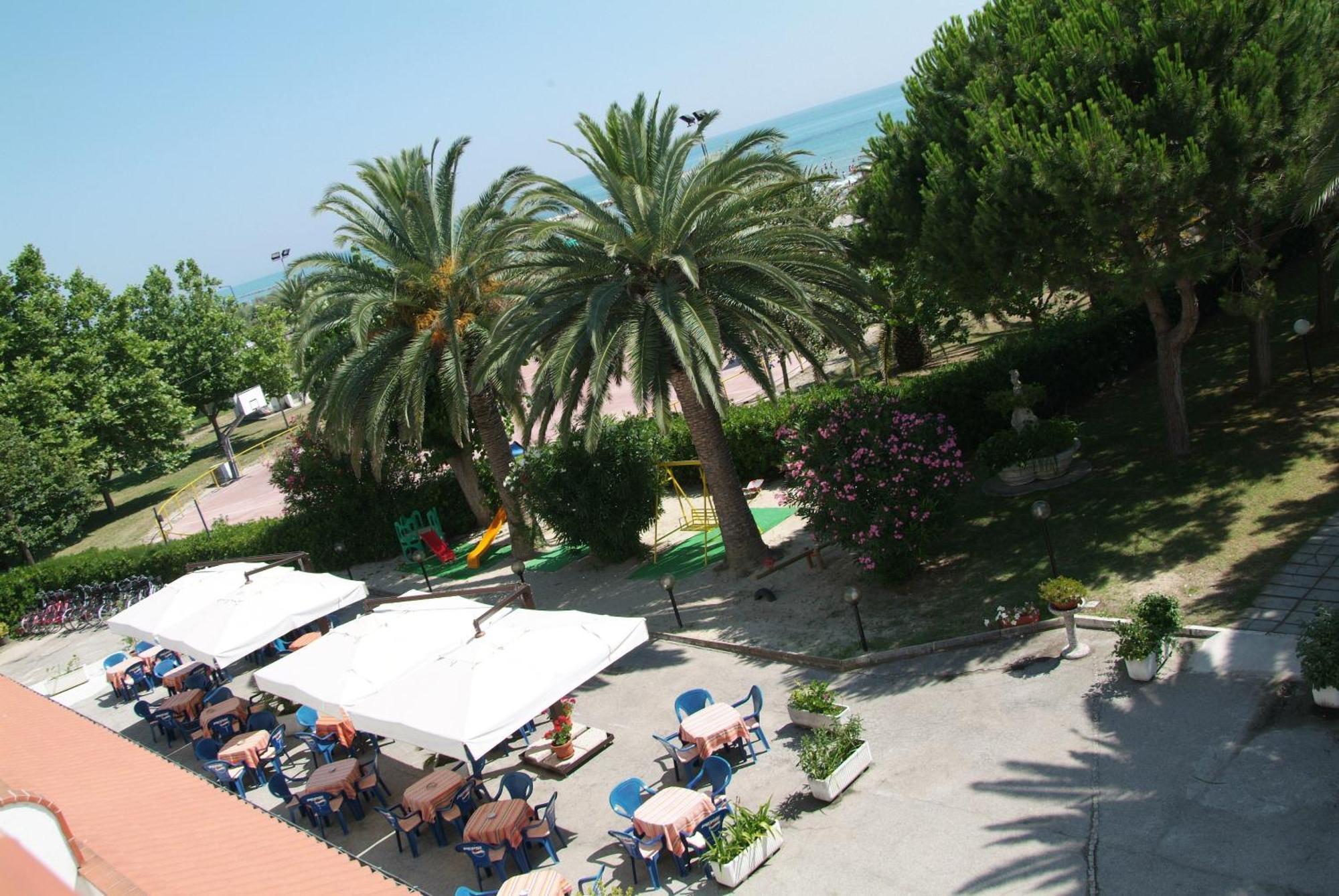 Hotel San Remo Martinsicuro Exterior foto