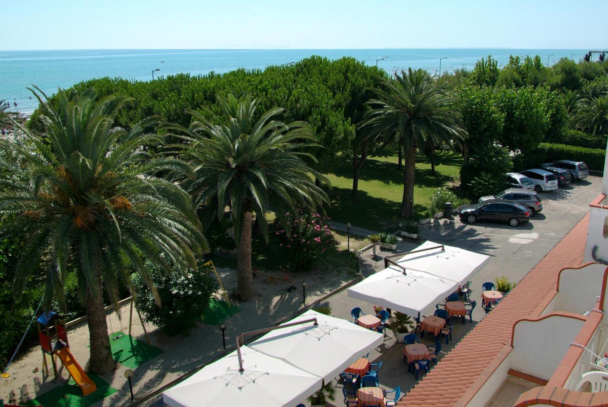 Hotel San Remo Martinsicuro Exterior foto